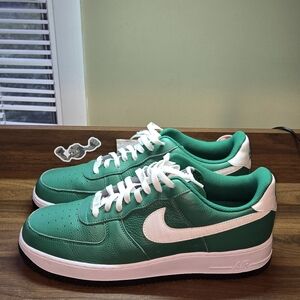 Nike Green and White Low-Top Sneakers with Classic Swoosh